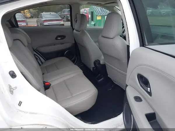 3CZRU6H75KM714815 2019 HONDA HR-V - Image 8