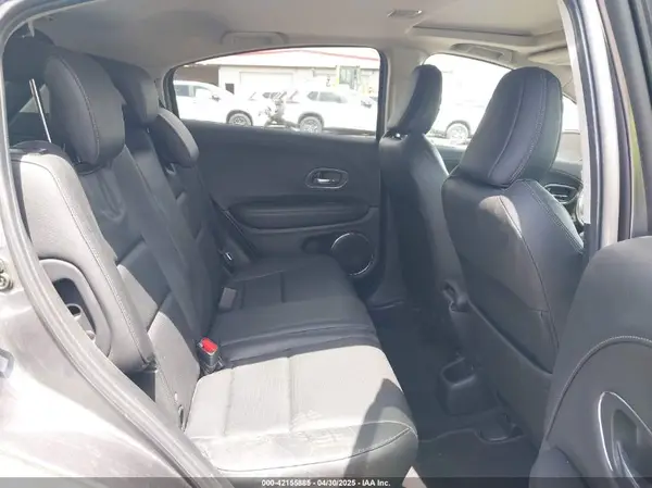 3CZRU6H75MM724571 2021 HONDA HR-V - Image 8