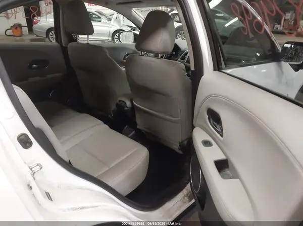 3CZRU6H76GM701336 2016 HONDA HR-V - Image 8