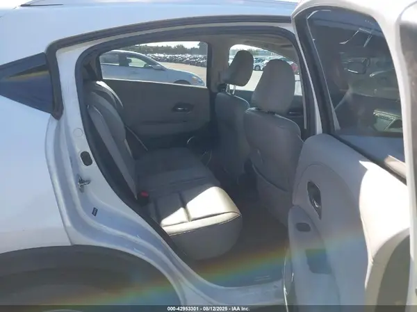 3CZRU6H76GM735468 2016 HONDA HR-V - Image 8