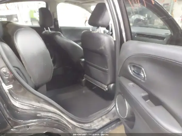 3CZRU6H76GM735602 2016 HONDA HR-V - Image 8