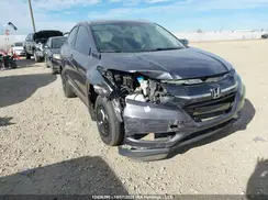 3CZRU6H76HM107993 2017 HONDA HR-V