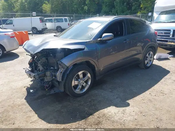 3CZRU6H76HM702973 2017 HONDA HR-V - Image 2