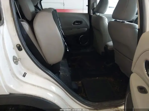3CZRU6H76HM703394 2017 HONDA HR-V - Image 8