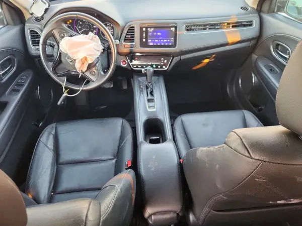 3CZRU6H76HM705601 2017 HONDA HR-V - Image 8