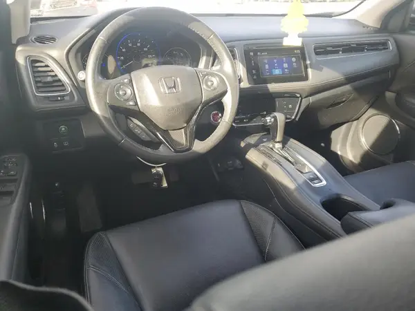 3CZRU6H76HM711060 2017 HONDA HR-V - Image 8