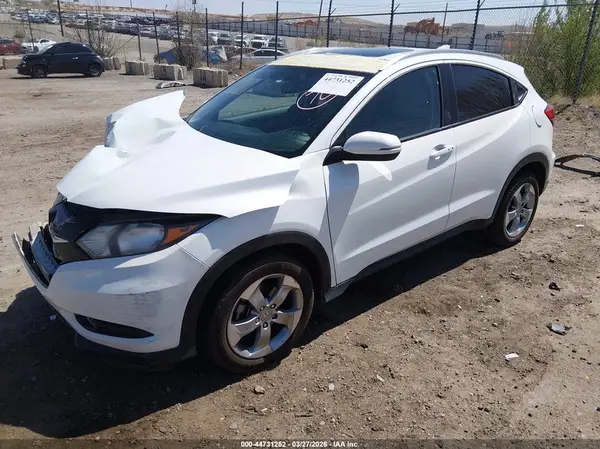 3CZRU6H76HM711138 2017 HONDA HR-V - Image 2