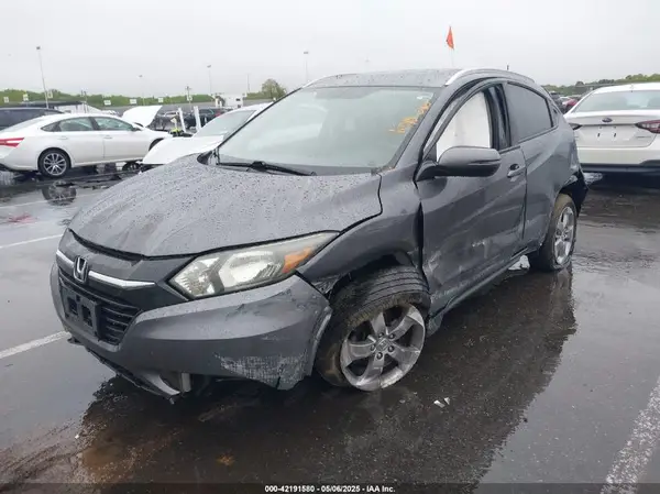 3CZRU6H76HM718235 2017 HONDA HR-V - Image 2