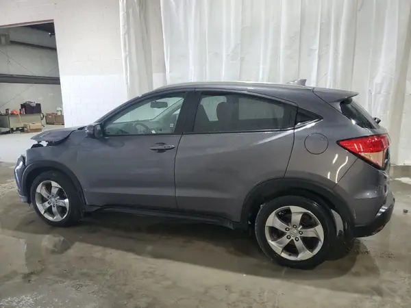 3CZRU6H76HM726271 2017 HONDA HR-V - Image 2