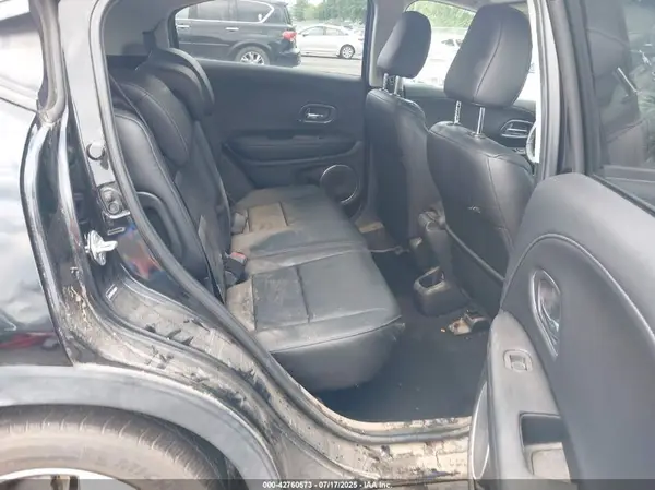 3CZRU6H76JM709654 2018 HONDA HR-V - Image 8