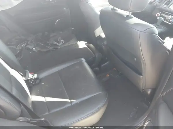 3CZRU6H76JM719018 2018 HONDA HR-V - Image 8