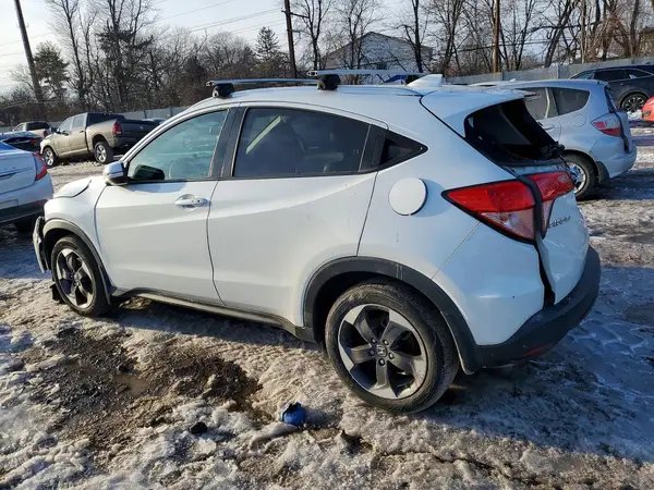 3CZRU6H76JM723196 2018 HONDA HR-V - Image 2