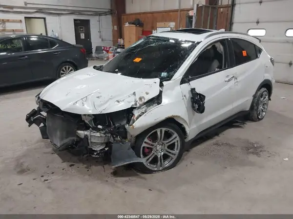 3CZRU6H76LM730989 2020 HONDA HR-V - Image 2