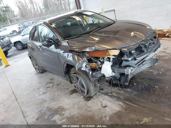 3CZRU6H76NM731336 2022 HONDA HR-V - Image 1