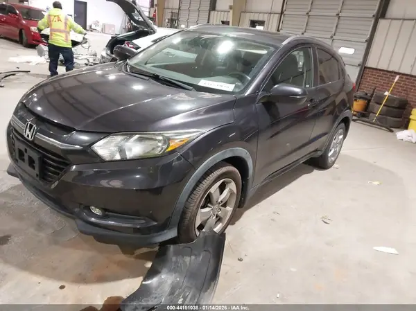 3CZRU6H77GM758886 2016 HONDA HR-V - Image 2