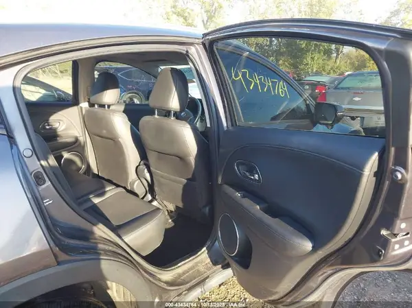 3CZRU6H77GM759522 2016 HONDA HR-V - Image 8