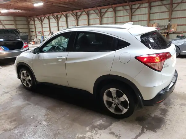 3CZRU6H77HM100888 2017 HONDA HR-V - Image 2