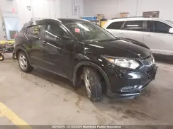 3CZRU6H77HM105864 2017 HONDA HR-V