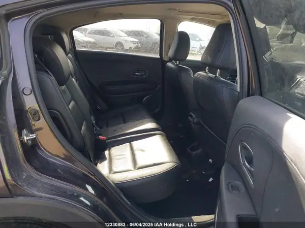 3CZRU6H77HM107484 2017 HONDA HR-V - Image 8