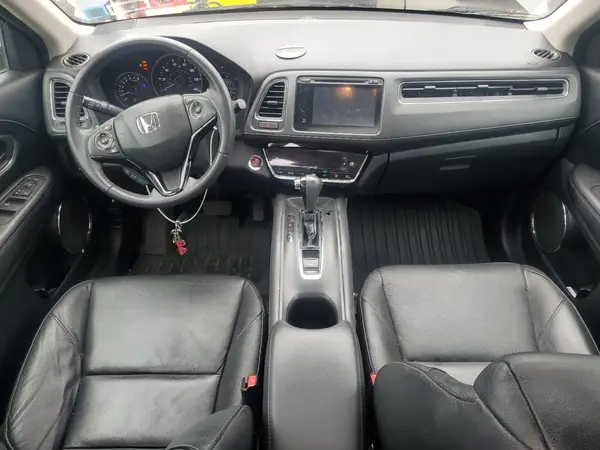 3CZRU6H77HM703002 2017 HONDA HR-V - Image 8
