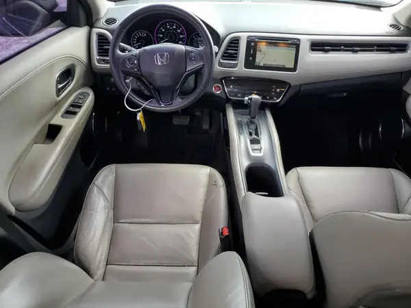 3CZRU6H77HM708197 2017 HONDA HR-V - Image 8