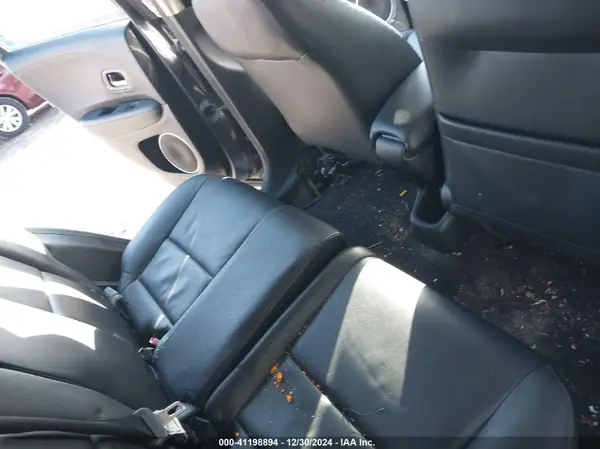 3CZRU6H77HM711651 2017 HONDA HR-V - Image 8