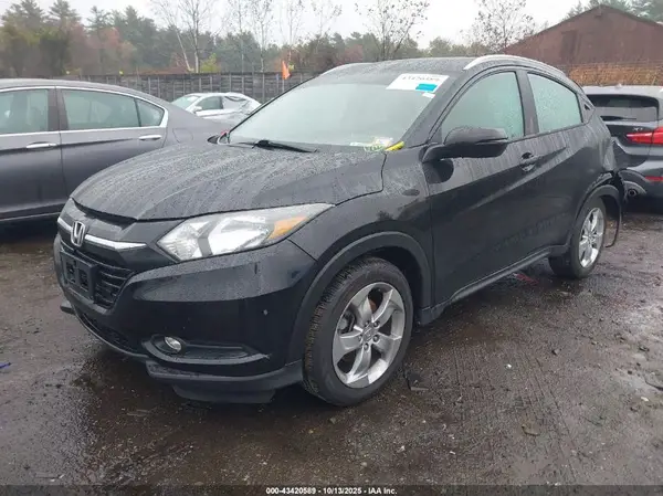 3CZRU6H77HM713237 2017 HONDA HR-V - Image 2