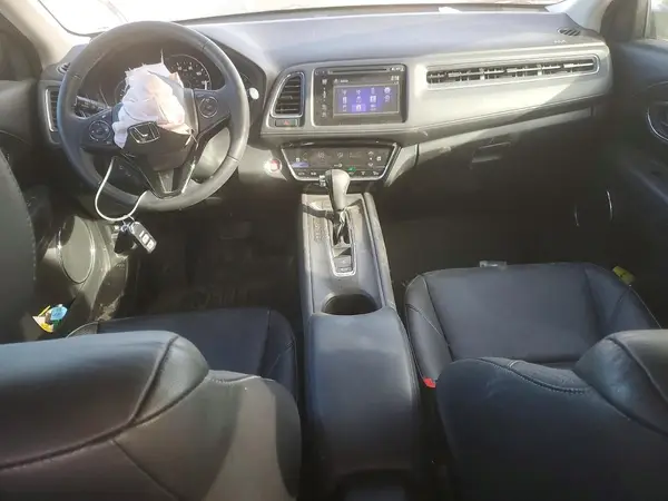 3CZRU6H77HM715781 2017 HONDA HR-V - Image 8