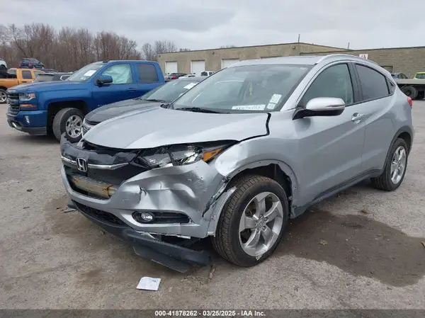 3CZRU6H77HM722150 2017 HONDA HR-V - Image 2