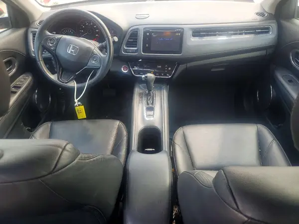 3CZRU6H77HM733102 2017 HONDA HR-V - Image 8