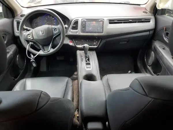 3CZRU6H77HM733522 2017 HONDA HR-V - Image 8