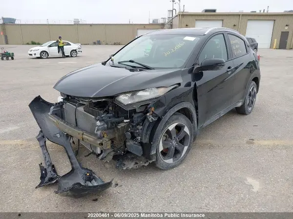 3CZRU6H77JM101156 2018 HONDA HR-V - Image 2