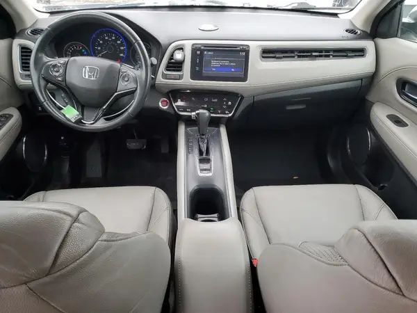 3CZRU6H77JM712725 2018 HONDA HR-V - Image 8
