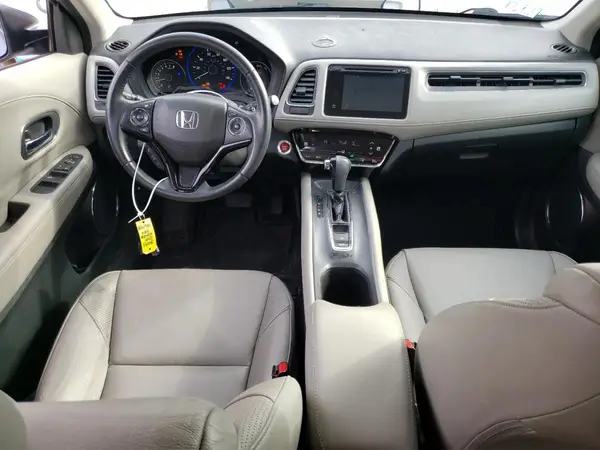 3CZRU6H77JM715916 2018 HONDA HR-V - Image 8