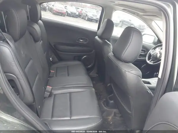 3CZRU6H77JM720730 2018 HONDA HR-V - Image 8