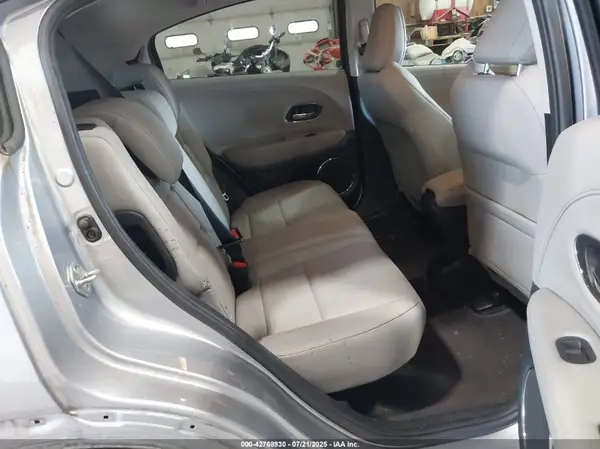 3CZRU6H77MM710185 2021 HONDA HR-V - Image 8