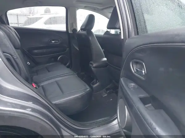 3CZRU6H77NM701438 2022 HONDA HR-V - Image 8