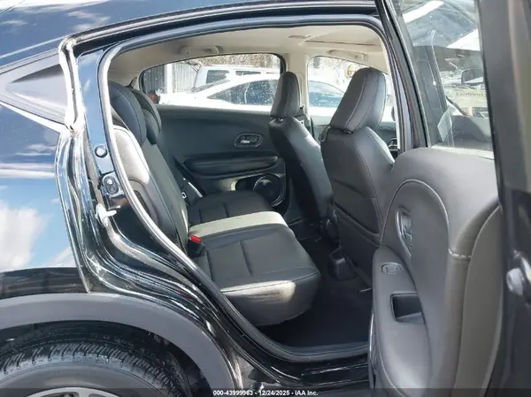 3CZRU6H77NM731216 2022 HONDA HR-V - Image 8