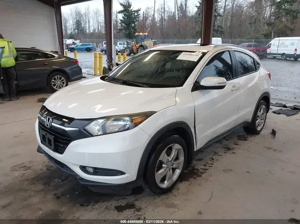 3CZRU6H78GM701614 2016 HONDA HR-V - Image 2