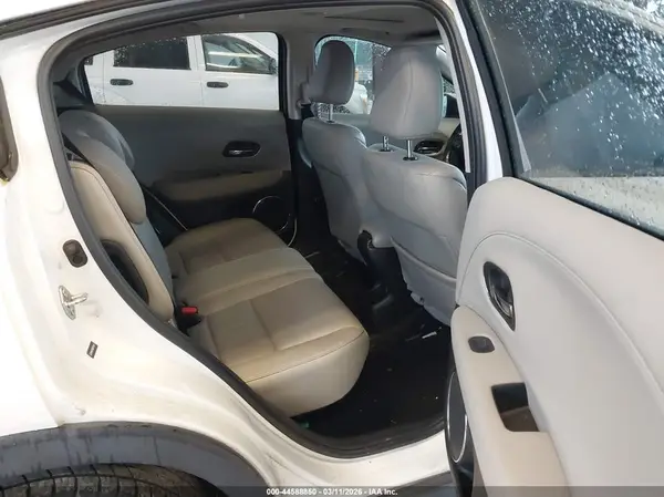 3CZRU6H78GM701614 2016 HONDA HR-V - Image 8