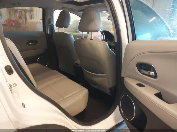 3CZRU6H78GM733916 2016 HONDA HR-V - Image 8