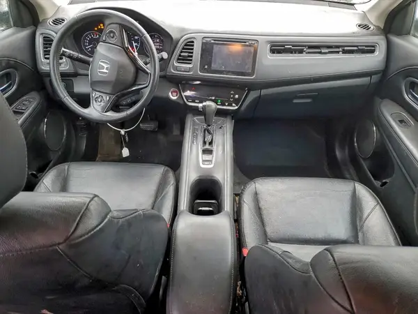 3CZRU6H78HM709133 2017 HONDA HR-V - Image 8