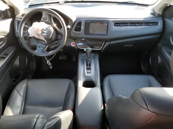 3CZRU6H78HM715644 2017 HONDA HR-V - Image 8