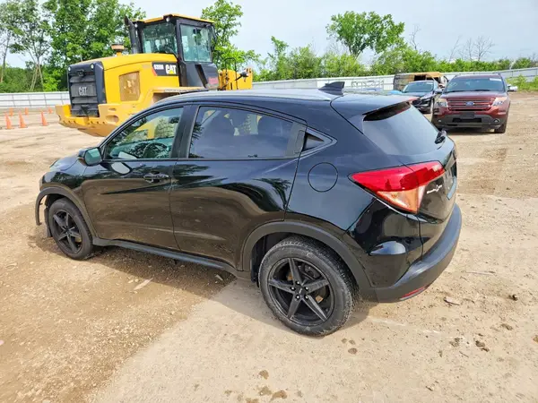 3CZRU6H78HM717457 2017 HONDA HR-V - Image 2
