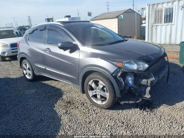 3CZRU6H78HM717748 2017 HONDA HR-V - Image 1