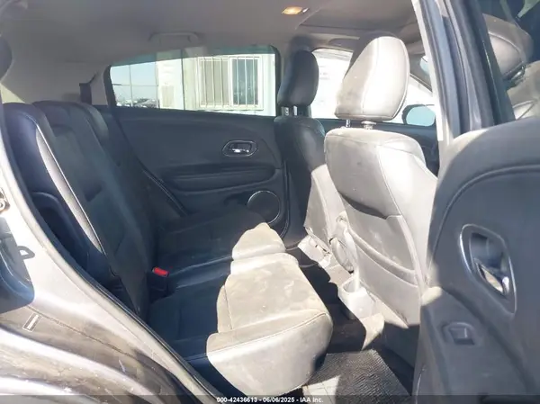 3CZRU6H78HM717748 2017 HONDA HR-V - Image 8