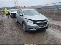 3CZRU6H78HM720519 2017 HONDA HR-V