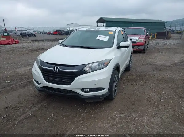 3CZRU6H78HM726367 2017 HONDA HR-V - Image 2