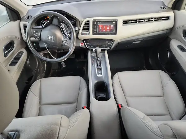 3CZRU6H78HM732119 2017 HONDA HR-V - Image 8