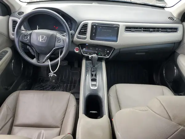 3CZRU6H78JM700275 2018 HONDA HR-V - Image 8